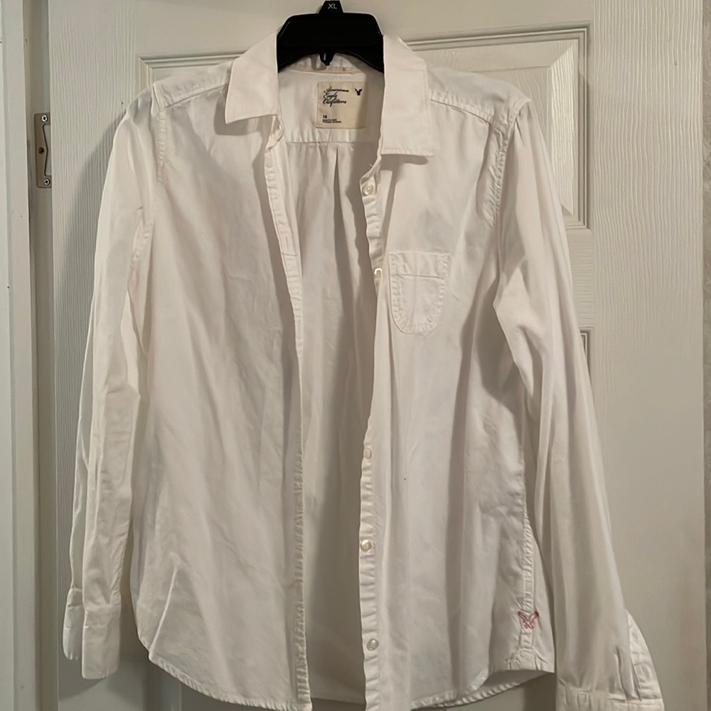 American Eagle button up